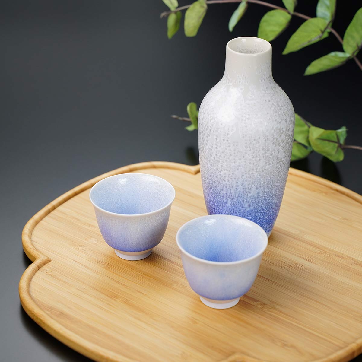 Shinemon Kiln Japanese Sake Set "Aizome-Suiteki" Indigo Dewdrops - Arita Ware