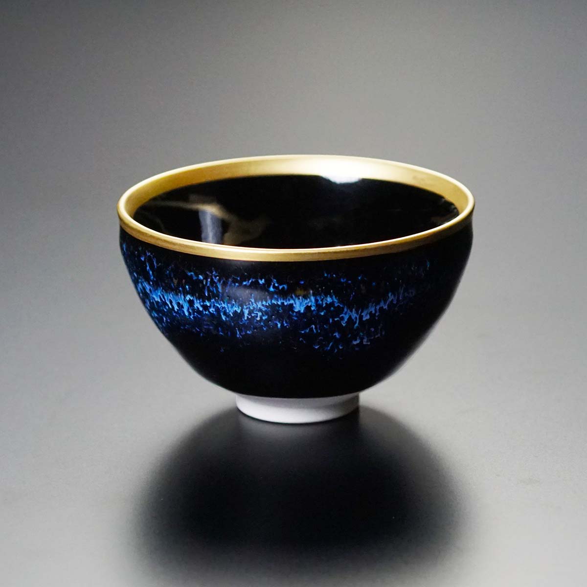 Shinemon Kiln Sake Cup (Guinomi) "Aoki-Myojo" Youkou - Arita Ware