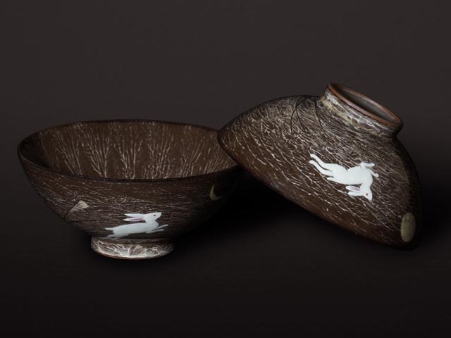 Four Gagyu, paire de bols à riz – lièvre de lune, porcelaine d’Arita