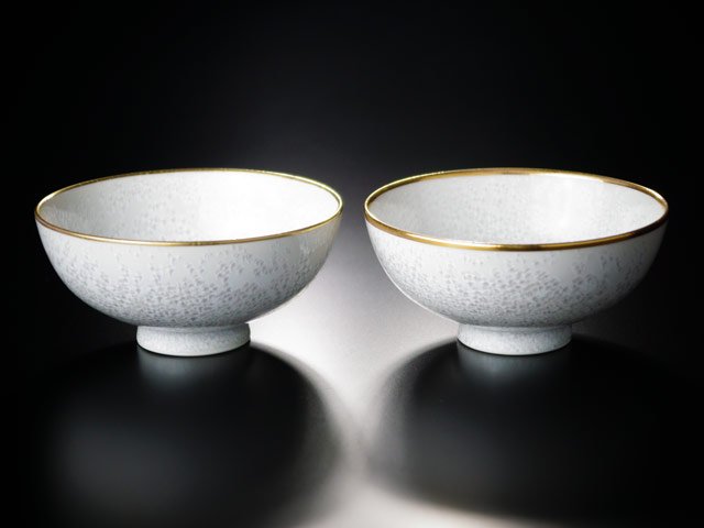 Shinemon Kiln Pair of Rice Bowls - Shiro Tenmoku, Gold Decoration, Arita Ware