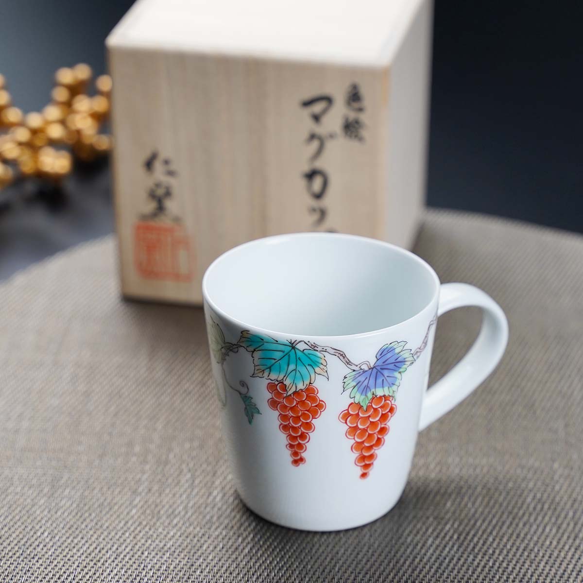 Jin Kiln Coffee Mug - Iroe Grapes, Arita Ware