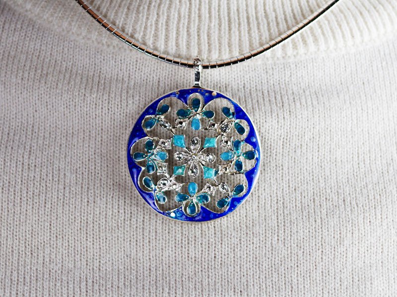 Sankougei, collier en argent (bleu) – cloisonné de Kyoto