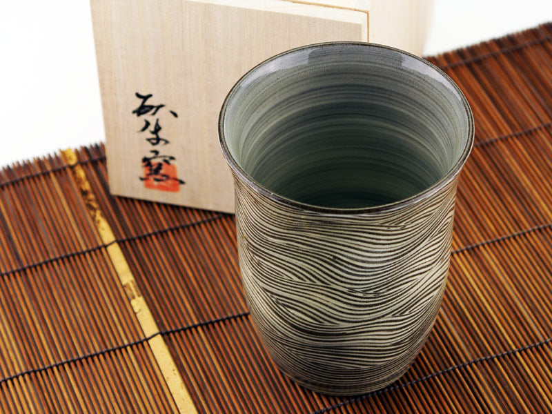 Gagyu Kiln Japanese Whisky Glass - Wave Hakeme Brushwork, Arita Ware