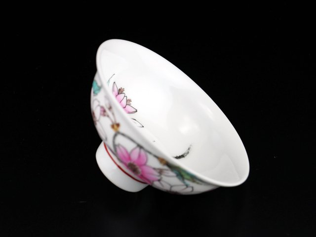 Tasse à saké en porcelaine Arita de la plus haute qualité