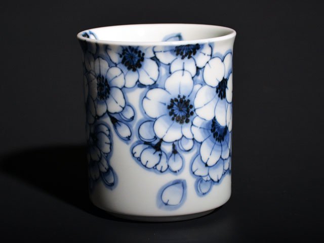 Sojiro Kiln Sometsuke Cherry Blossoms Coffee Cup - Arita Ware