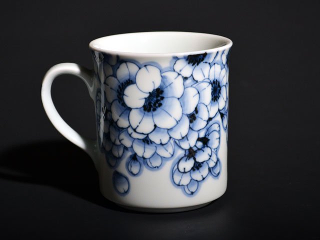 Sojiro Kiln Sometsuke Cherry Blossoms Coffee Cup - Arita Ware