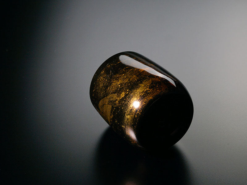 Yamanaka Lacquerware - Shima Cup Daruma Black / Red Byakudan