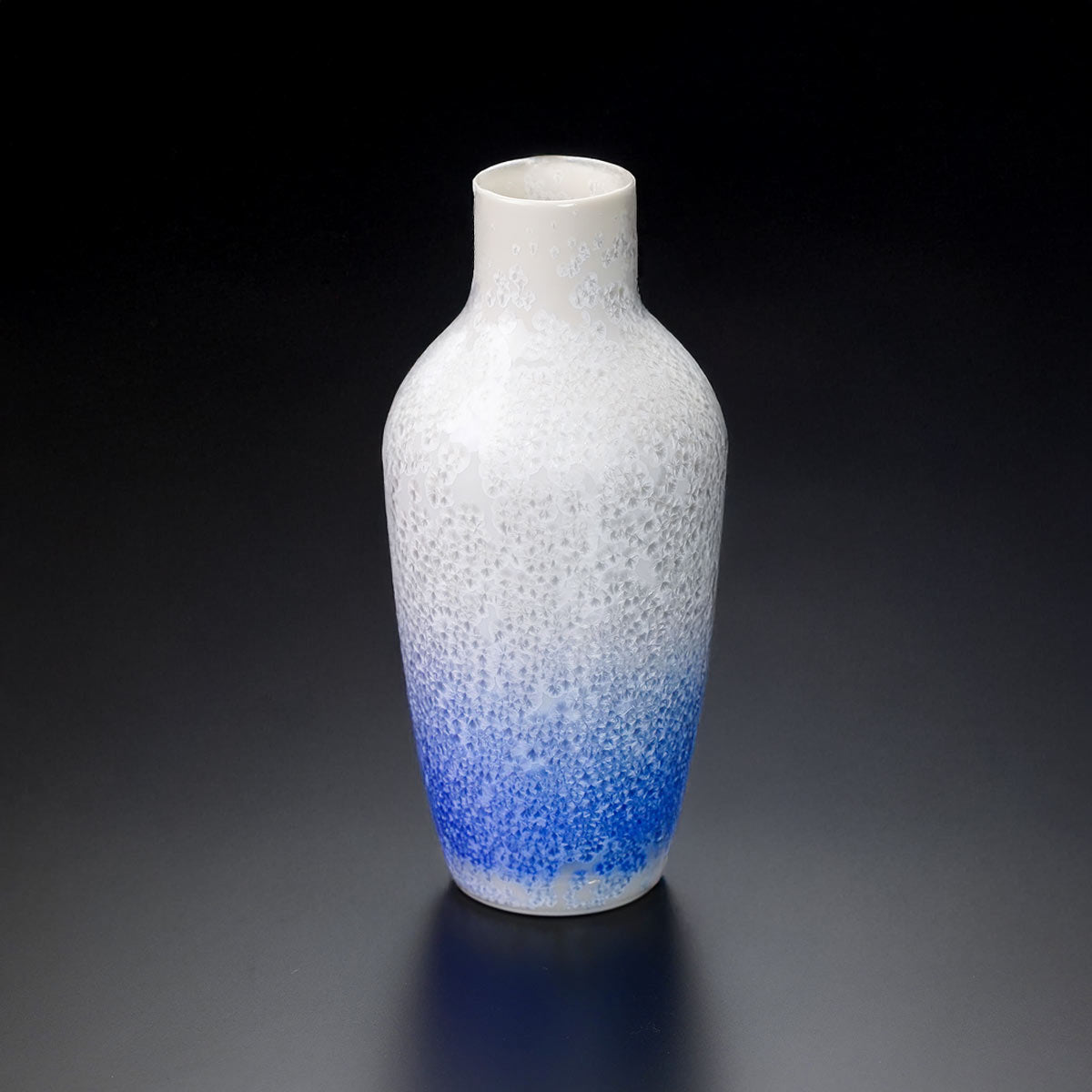 Service à saké japonais « Aizome-Suiteki » (gouttes de rosée indigo) – four Shinemon, porcelaine d'Arita