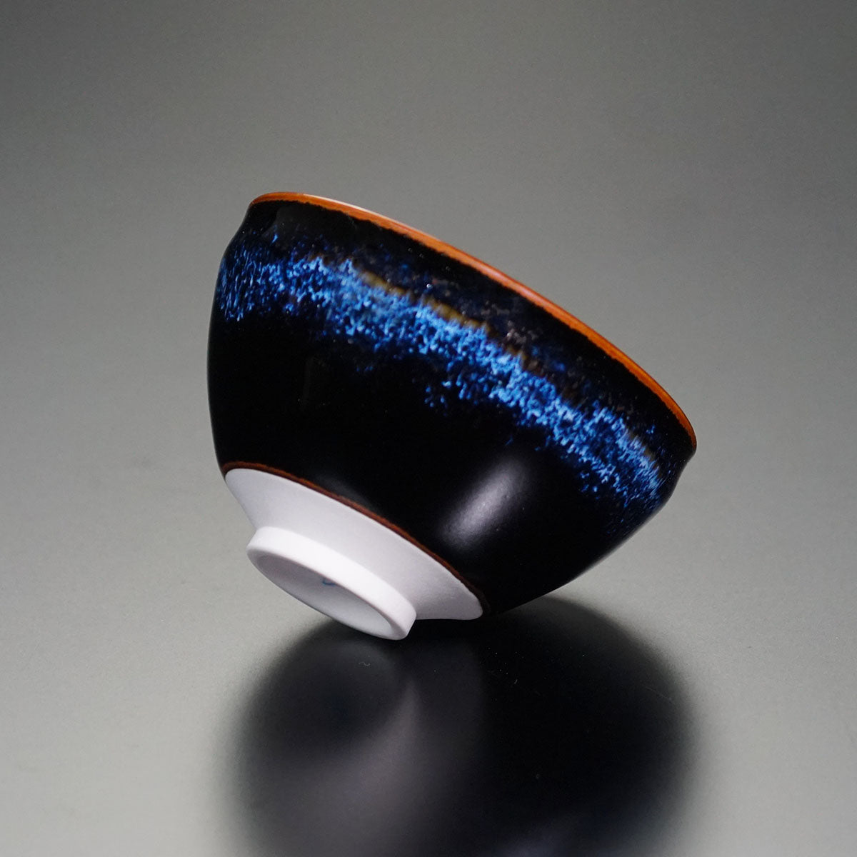 Shinemon Kiln Sake Cup (Guinomi) "Aoki-Myojo" - Arita Ware