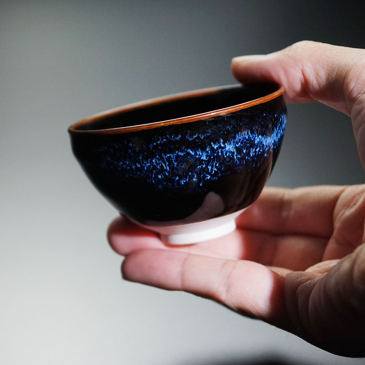 Shinemon Kiln Sake Cup (Guinomi) "Aoki-Myojo" - Arita Ware