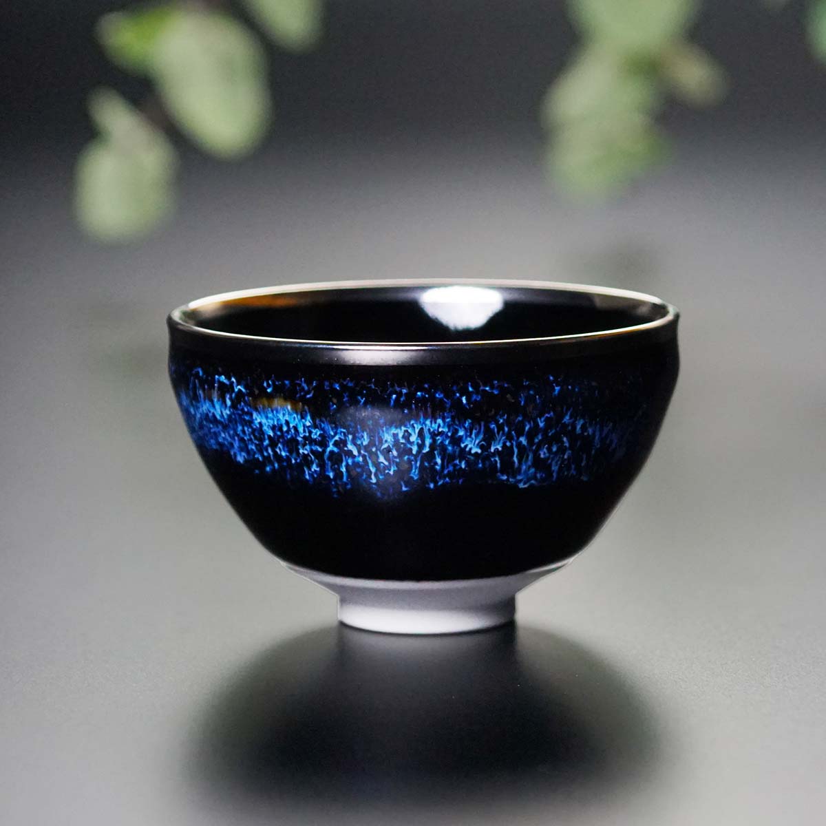 Shinemon Kiln Sake Cup (Guinomi) "Aoki-Myojo" Gekkou - Arita Ware