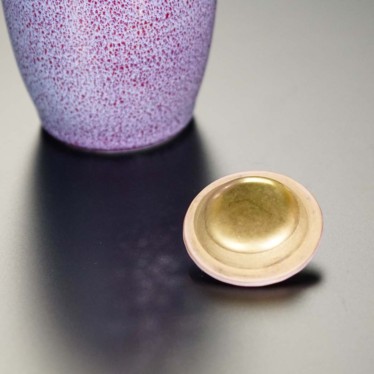 Chaire (Tea Caddy) Shiko-Shinsha, Purple-Red - Shinemon Kiln, Arita Ware