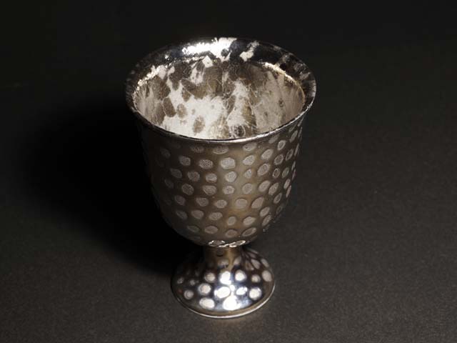 Arita Ware Wine Glass - Mount Fuji, Gold & Platinum Somenishiki