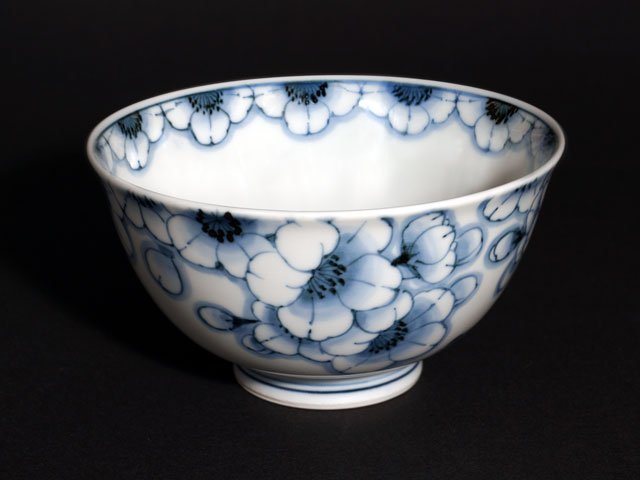 Ensemble Mutsuzoroi « cerisiers sometsuke » – bols à riz et yunomi