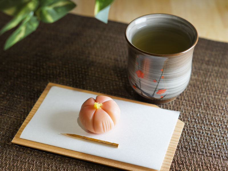Mutsuzoroi 对装「红梅白梅」- 饭碗与汤吞，卧牛窑