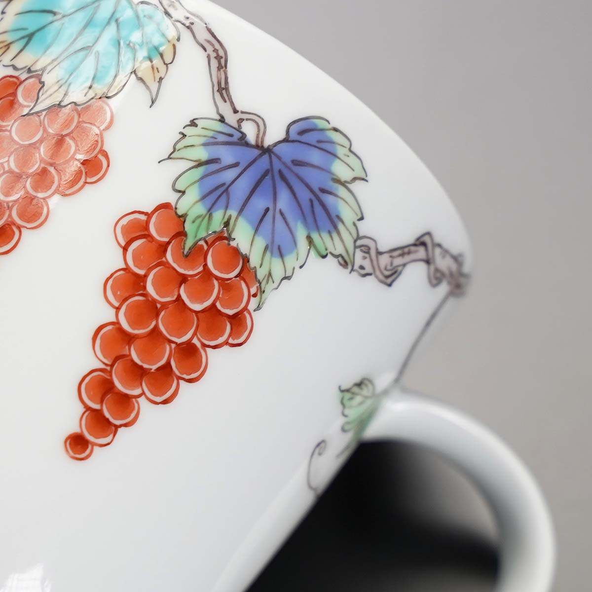 Jin Kiln Coffee Mug - Iroe Grapes, Arita Ware