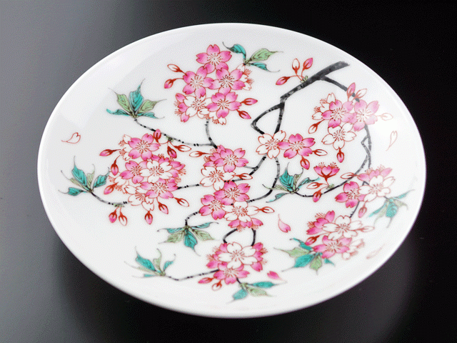 Four Jin, assiette décorative – cerisiers Gokusai d’une extrême finesse, porcelaine d’Arita