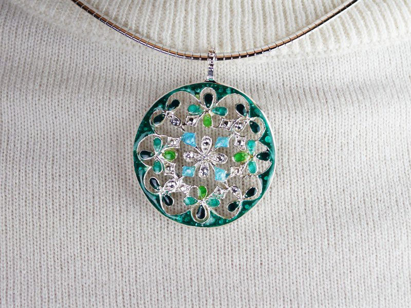 Sankougei, collier en argent (vert) – cloisonné de Kyoto