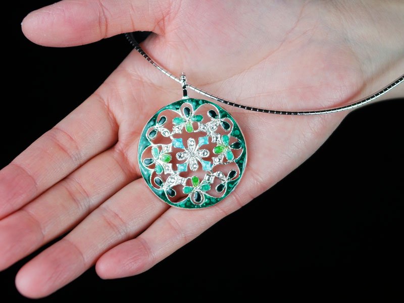 Sankougei, collier en argent (vert) – cloisonné de Kyoto
