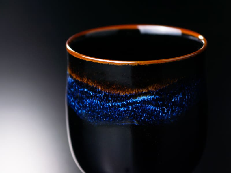 Shinemon Kiln Yunomi Japanese Teacup "Aoki-Myojo" - Arita Ware