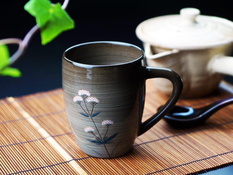 Gagyu Kiln Coffee Mug "Ominaeshi" (Patrinia) - Arita Ware