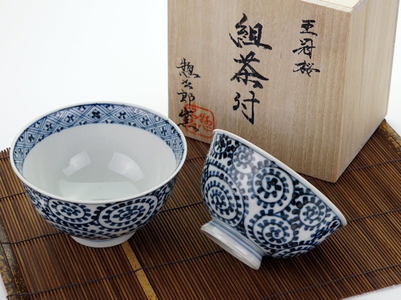 Sojiro Kiln Pair of Rice Bowls - Sometsuke Tako-Karakusa Lattice, Arita Ware